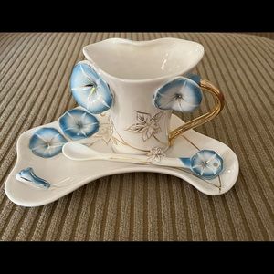 Vintage NIB Ceramic Tea Set